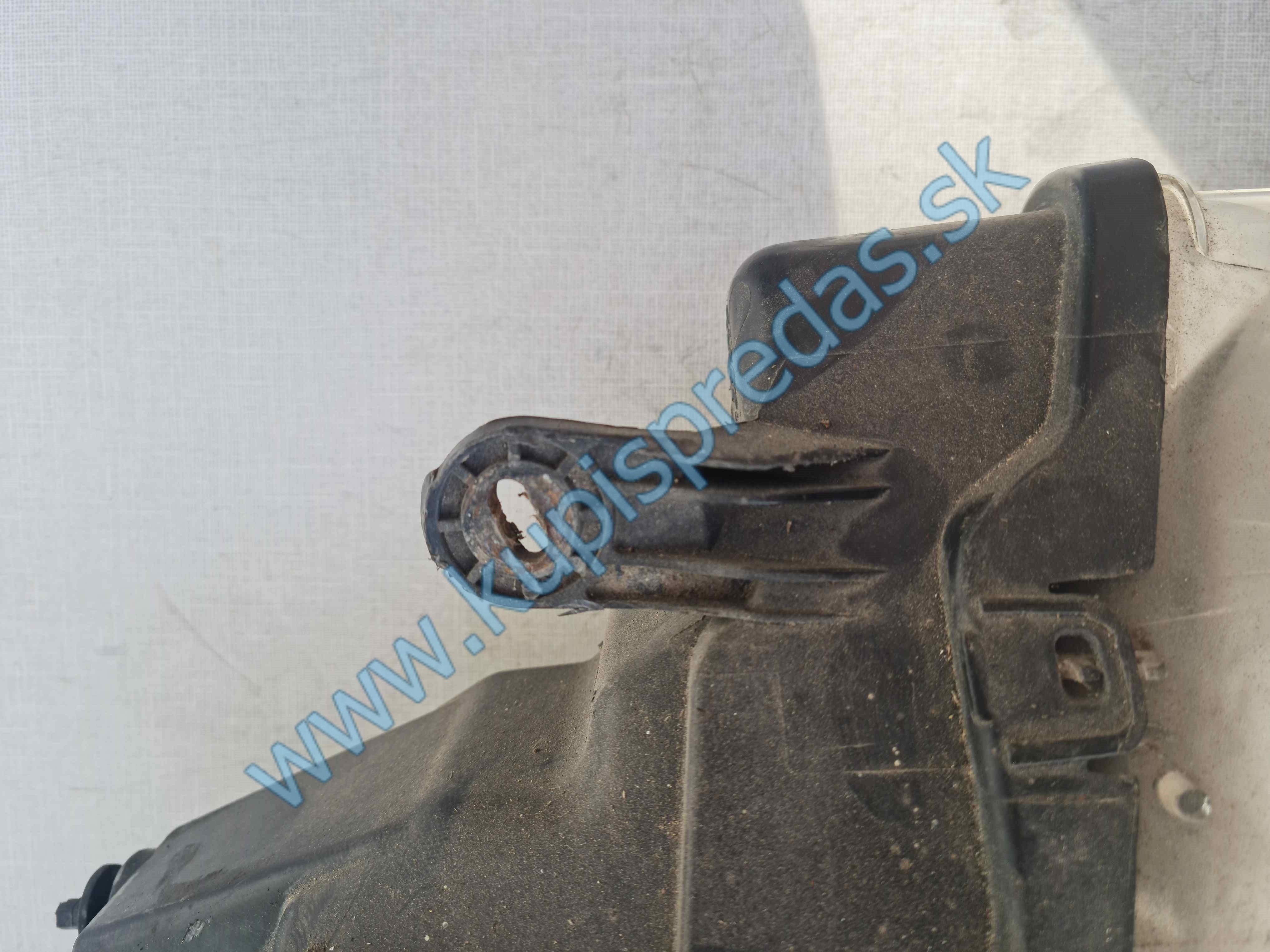 Peugeot 607 - Svetlo prave XENON 9641958980